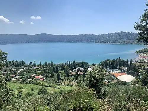 Aquatic facilities on Lake Albano