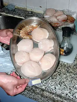 Adductor muscle meat of giant scallop