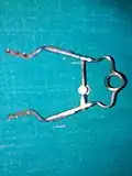 Muller's retractor, bottom view