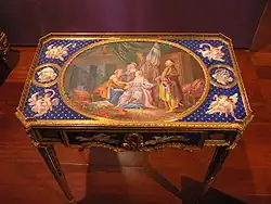 Writing table with porcelain plaques inset (Museu Calouste Gulbenkian, 1772)